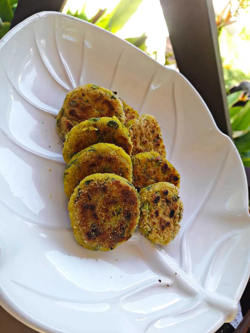 Nuggets de grão de bico e vegetais para bebês